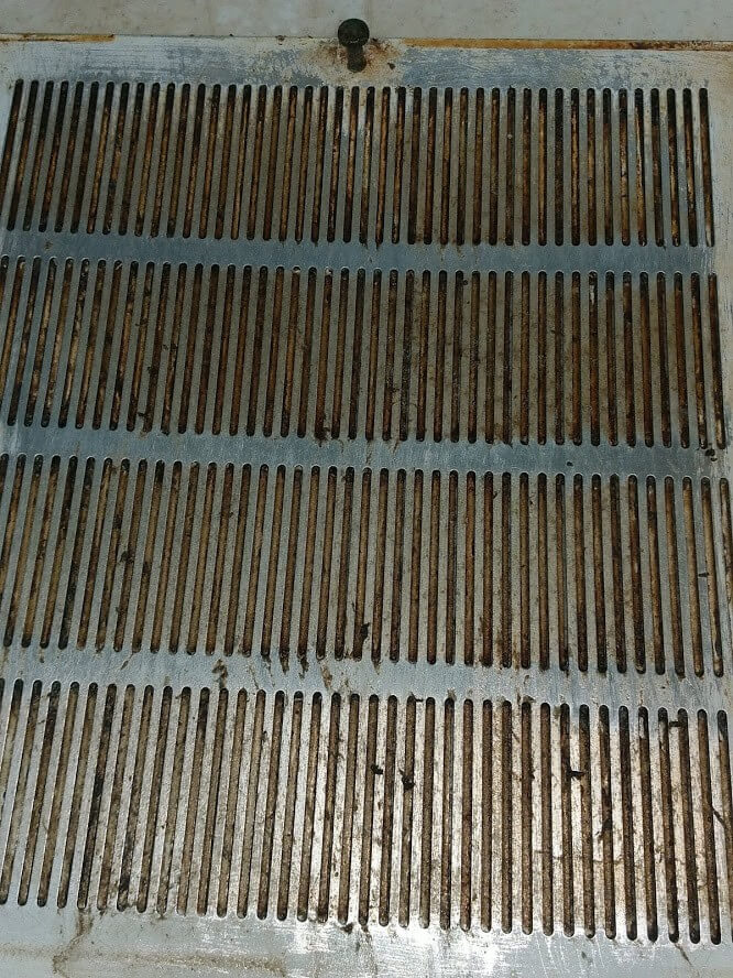 埼玉県戸田市の換気扇クリーニング前