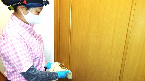 さいたま市【家事代行 掃除代行】建具の掃除、お掃除どんちゃん